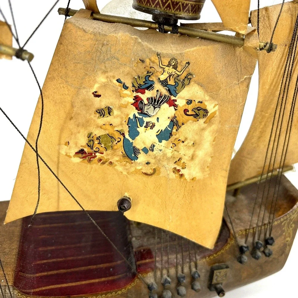 Vintage Underwriters Laboratories Portable‎ TV Lamp Wooden Ship Paper Sails